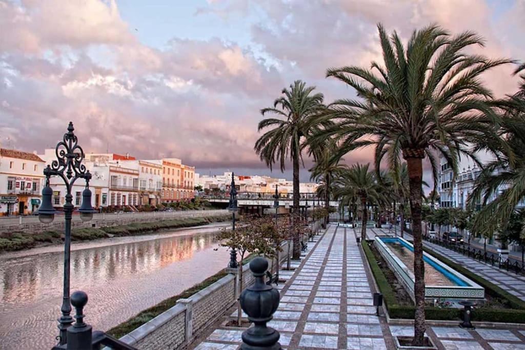 Enjoy The Historic Center Of Chiclana By C. Dreams Apartment Chiclana de la Frontera Exterior photo